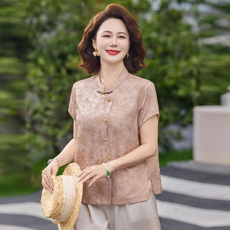 时尚蚕丝高档上衣销亏本跑量