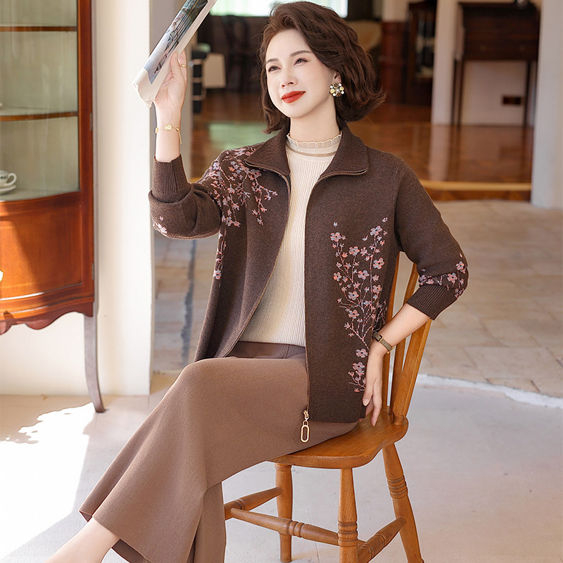 中老年女秋装拉链毛衣三件套薄款羊毛衫外搭妈妈休闲宽松针织外套
