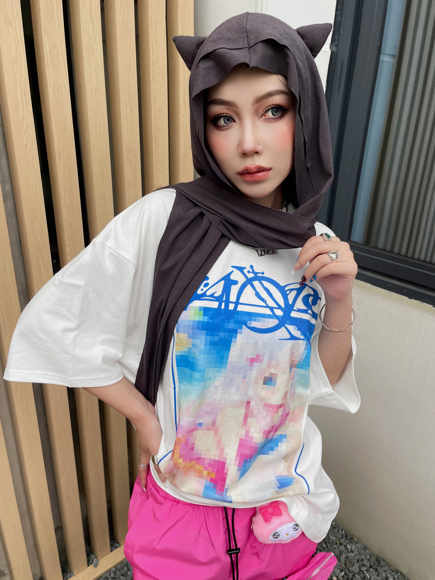 HumanVoices马赛克少女短袖