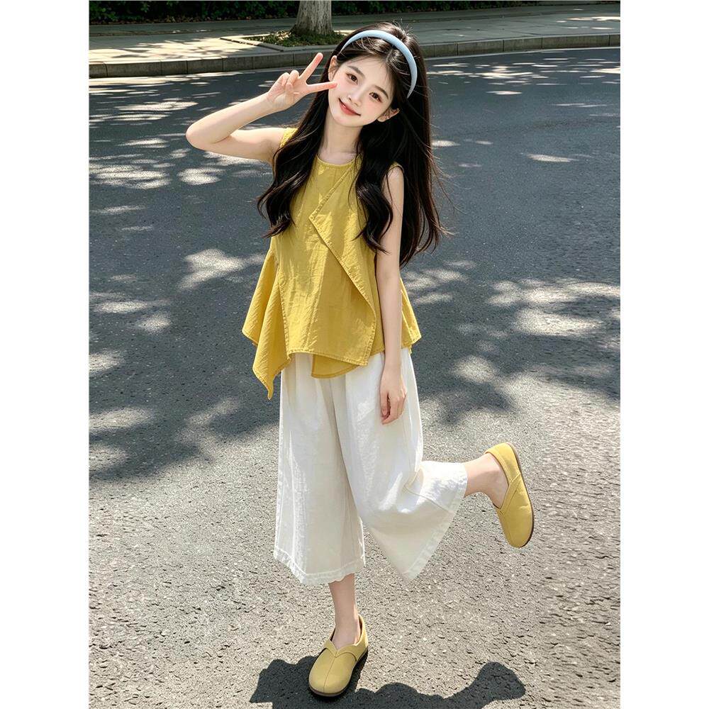 韩系背心阔腿裤穿搭女童
