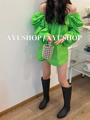 小众设计款可甜可酷金色水桶包