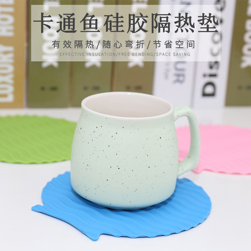 水晶卡通鱼硅胶垫家用食品级硅胶垫餐桌垫创意隔热垫耐高温硅胶垫