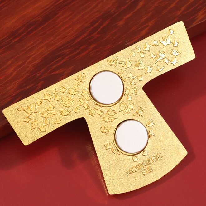 清代刺绣百蝶纹氅衣AR金属冰箱贴磁贴博物馆文创纪念品离家的国宝