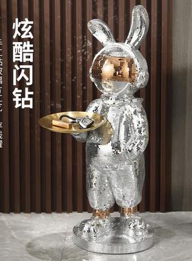 太空兔子托盘钥匙收纳玄关暴力熊大摆件落地客厅存钱罐家居装饰品