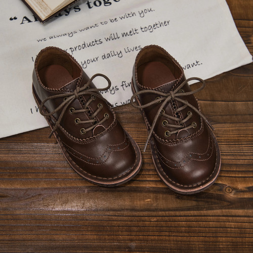 韩版童鞋2025女童秋冬新款英伦风镂空雕刻复古皮鞋儿童牛皮单鞋