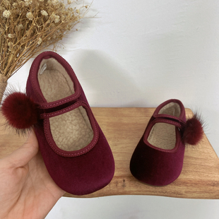 韩国童鞋2025女童秋冬新款韩版毛球金丝绒单鞋儿童新年公主奶奶鞋