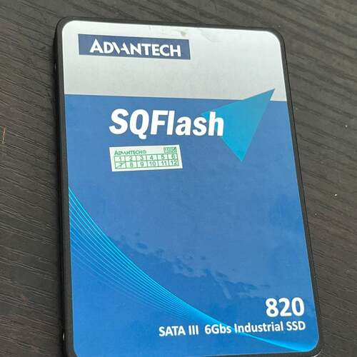 可维修研华SQFlash 820系列 256G 2.5寸SATA议价