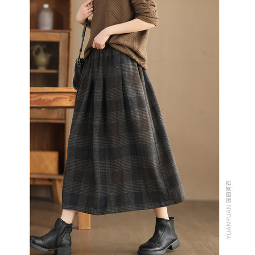 中长款宽松复古A字型格纹半身裙