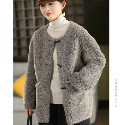 复古牛角扣加厚羊羔毛外套冬季中长款保暖皮毛一体麂皮绒托卡毛毛