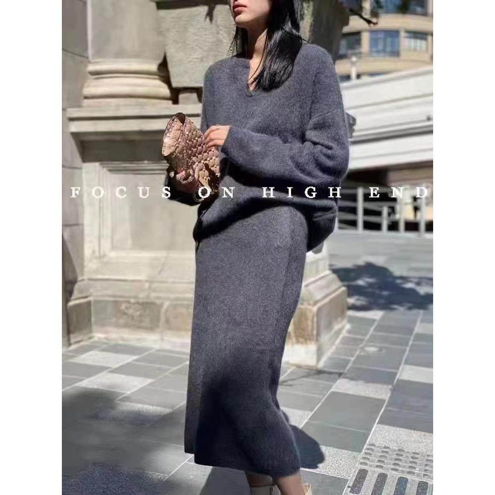 秋冬新款100%纯羊毛衫女V领宽松显瘦两件套气质纯色百搭针织毛衣