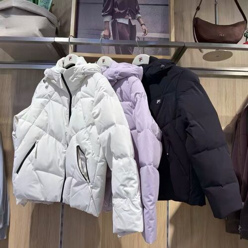 远红外发热鹅绒连帽舒适羽绒服
