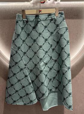 FILA斐乐2025年春新款女装时尚休闲运动满印梭织半身裙F11W518301