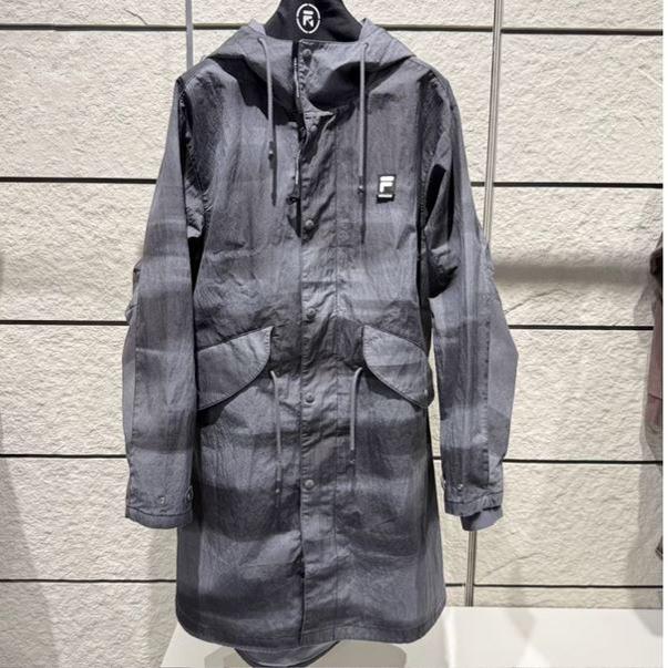 2025年冬季新款女子运动羽绒服