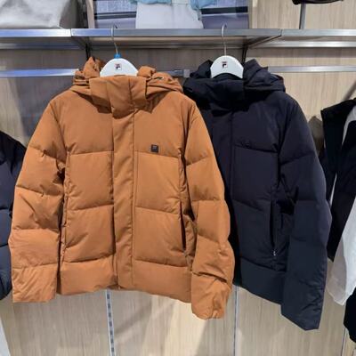 女子鹅绒休闲保暖连帽羽绒服