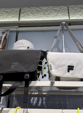 斐乐fila潮牌正品25夏秋新款男女款潮流运动挎包单肩包T13U531122