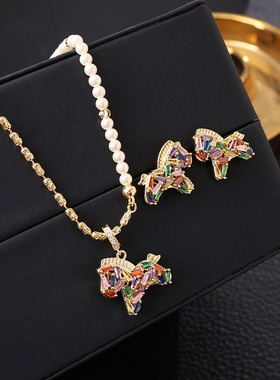 彩色水晶锆小马吊坠珍珠项链配饰女秋冬毛衣链轻奢高级感颈链饰品