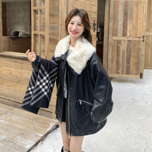 现货2025冬季新款128-25113-P265-K398大翻领毛毛内里黑色皮衣，女装棉衣/棉服，浙宝128（原290）