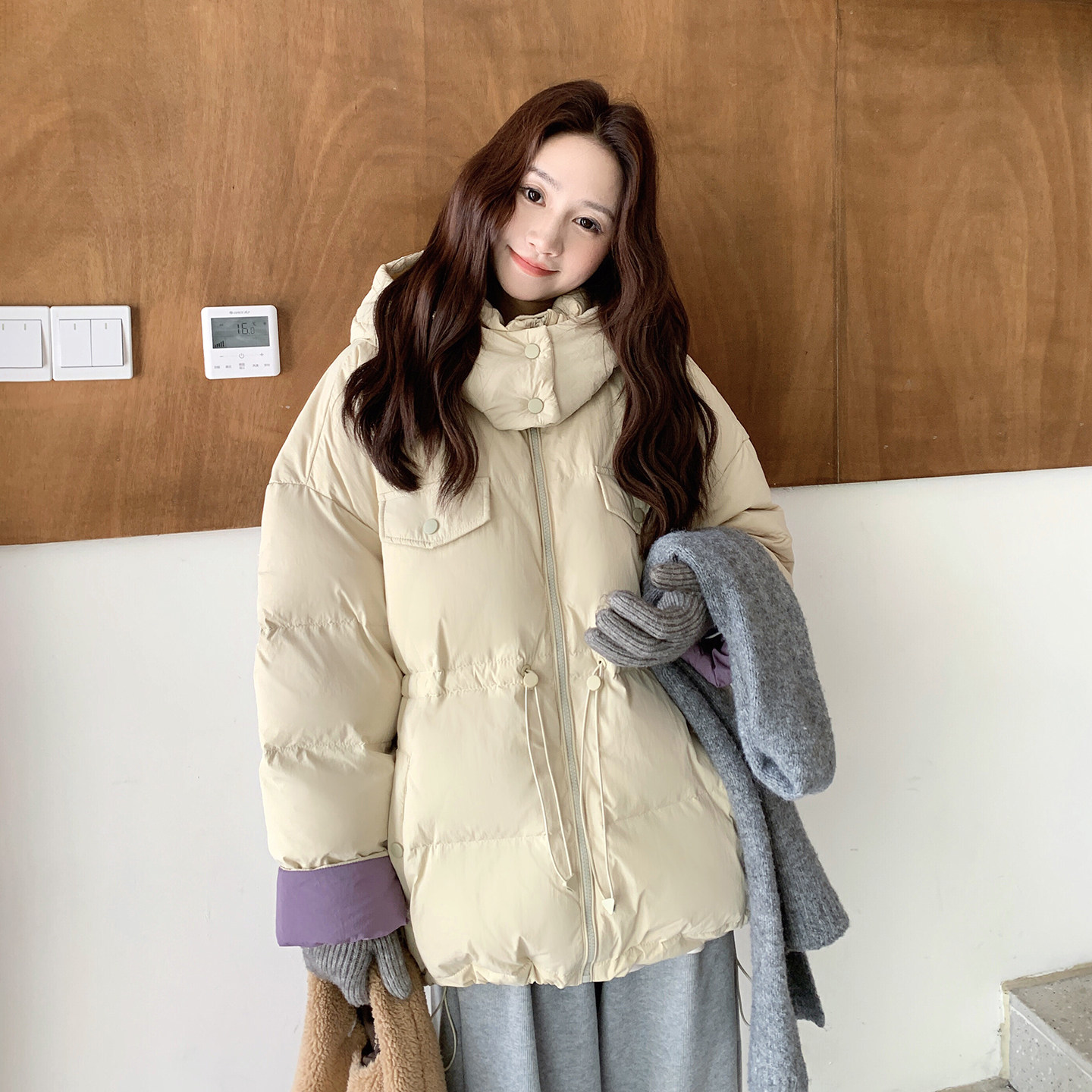 现货2025冬季新款25104-P295-K438撞色收腰90羽绒服,女装羽绒服,浙宝128（原290）