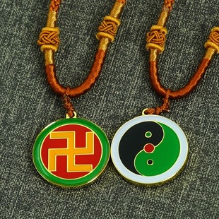 2.6CM潘氏双面万字三元 太极吊坠镀金双面滴胶黄万中红太极项链