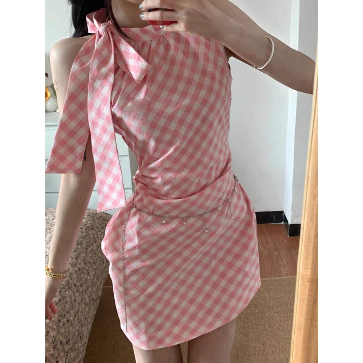 粉色无袖格子连衣裙子女夏季2026新款法式绝美小个子海边度假短裙