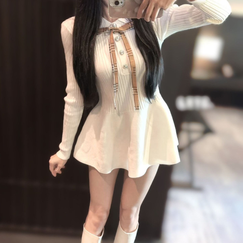 气质千金风格纹蝴蝶结翻领修身收腰A摆针织连衣裙
