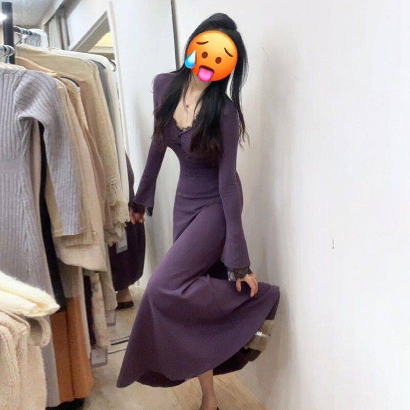 法式内搭蕾丝V领紫色连衣裙子女秋冬季2026新款打底包臀气质长裙