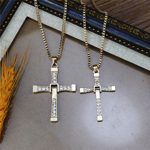 速度与激情系列托雷多十字架项链镶钻十字金色嘻哈男士吊坠饰品