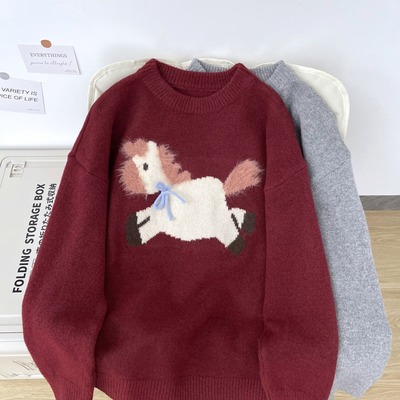 简约新卡通小马圆领慵懒风针织衫