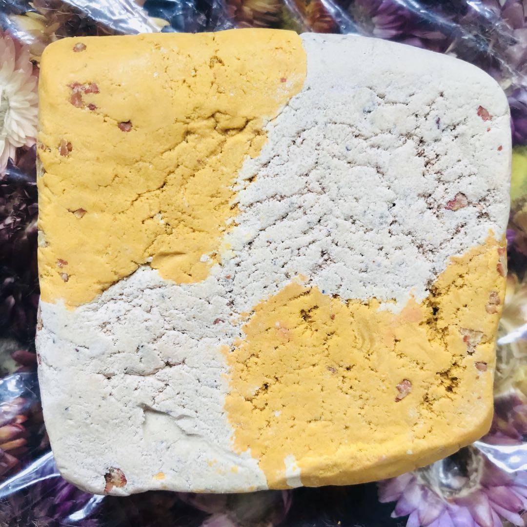 英国LUSH 香蕉布丁泡泡浴芭200G 精油滋润肌肤舒缓多泡泡露诗NANA