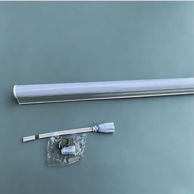LED灯管T5一体化日光灯1.2/1.0/0.9/0.7/0.6/0.45/0.3米串联灯管