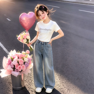 女童夏季套装2026新款儿童洋气字母短袖白T侧边烫钻牛仔裤两件套