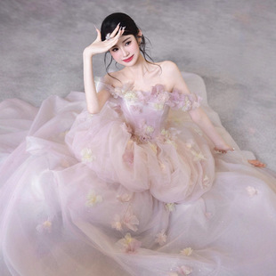 法式轻婚纱礼服2026新款新娘一字肩简约轻便迎宾小个子出门纱晨袍