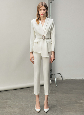 整形医院美容咨询师口腔牙科医生工作服职业套装白色西装女款冬天