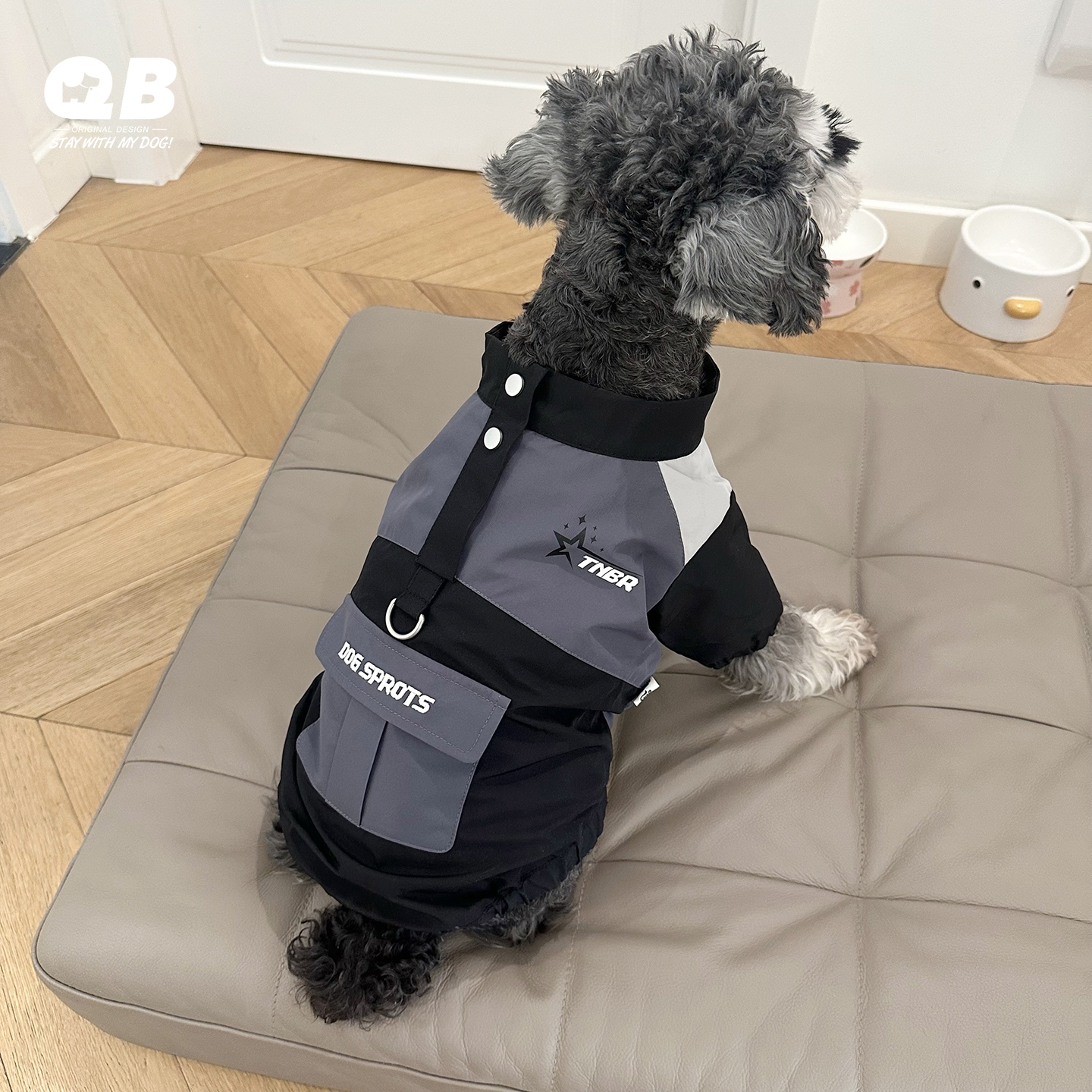 宠物狗狗防水冲锋衣雨衣风衣秋冬装雪纳瑞柴犬法斗开衫牵引衣服