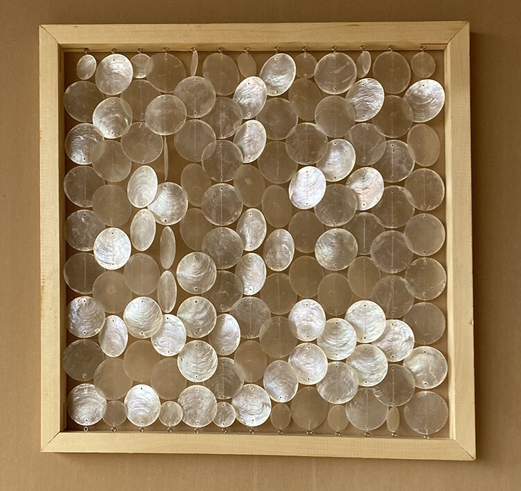 贝壳圆片贝壳画套装手工diy灯具门帘风铃半透明双孔5公分镜贝材料
