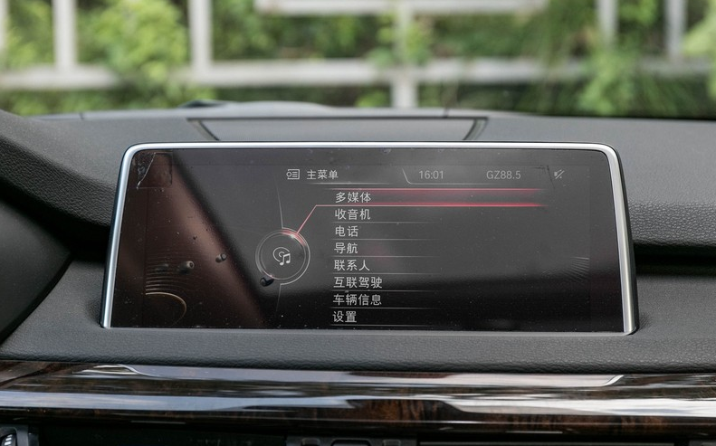 2017款宝马X5导航屏幕贴膜 高清防爆防刮防指纹防蓝光软性钢化膜