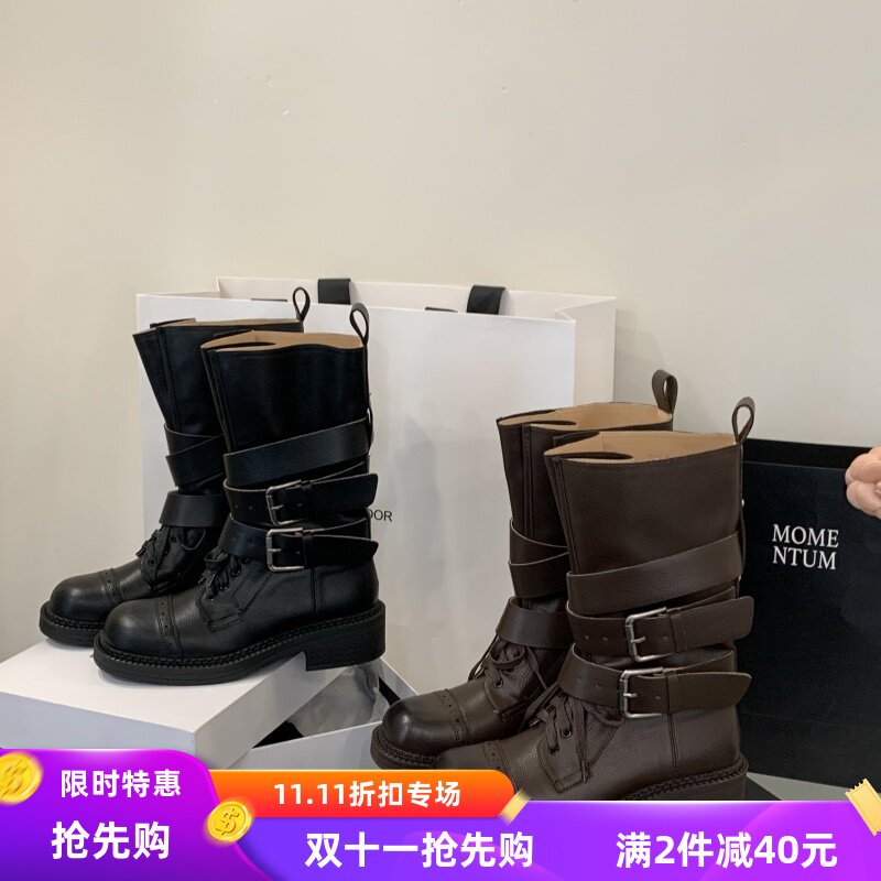 十三行女鞋实拍复古英伦风马丁靴粗跟皮带扣机车短靴百搭皮靴时尚