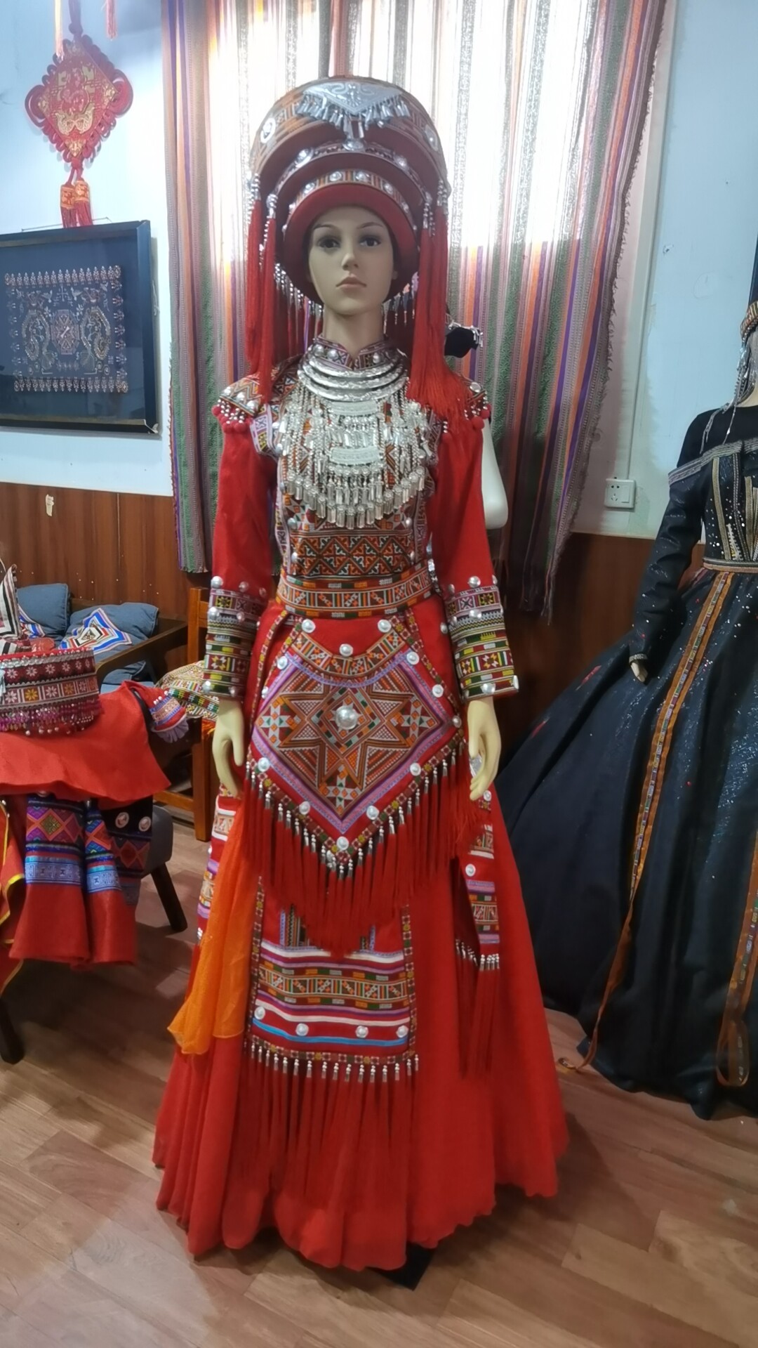 瑶族服装创新女盛装