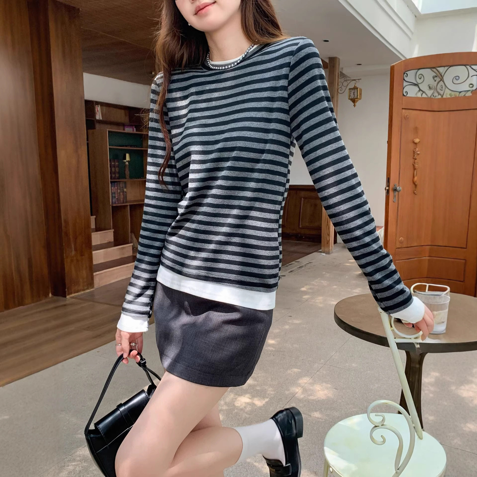 实拍假两件条纹圆领内搭T恤2026春季新款撞色独特长袖打底衫女,女装/女士精品,大码内搭,淘宝优惠券,粉丝福利购,淘宝优惠卷