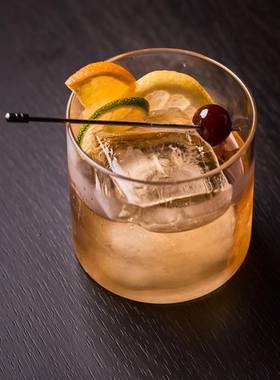 爱陶乐官方[Urban Glass]鸡尾酒杯威士忌专业调酒杯Loveramics