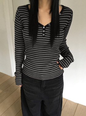 秋季条纹V领纽扣长袖T恤 Stripe V-Neck Button Long Sleeve Tee