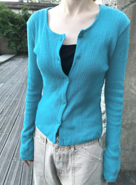 温柔风显瘦春秋蓝色毛织排扣开衫 Blue Knit Button Cardigan