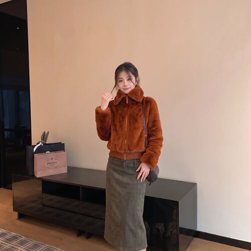 板栗可可Bankelili 独！ann酱同款环葆立领保暖好穿毛毛外套女