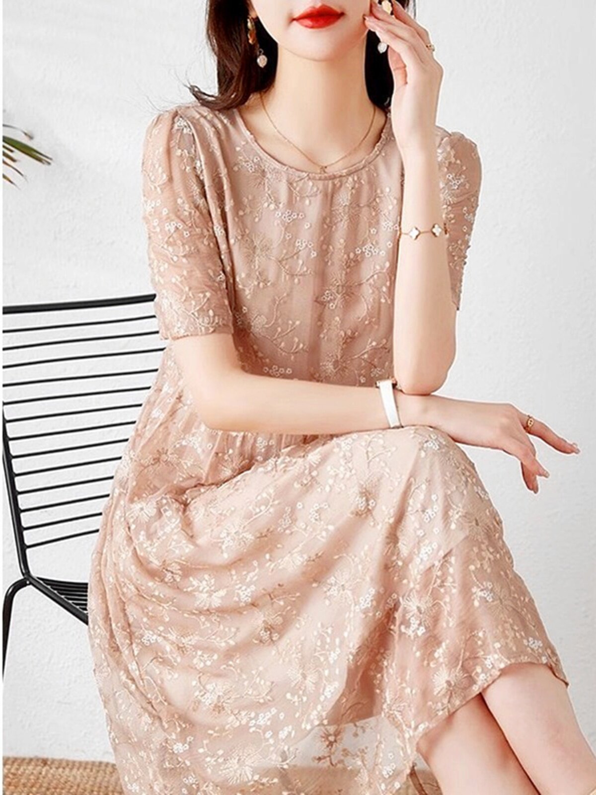 真丝连衣裙女夏季高端重工刺绣时尚碎花设计感小众宽松桑蚕丝裙子
