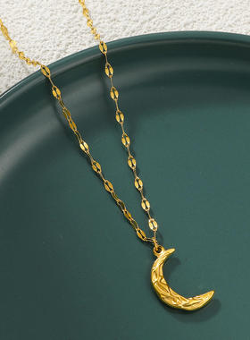 冷淡风捶打月亮项链钛钢锁骨链轻奢浪漫个性百搭叠戴金色月牙颈链