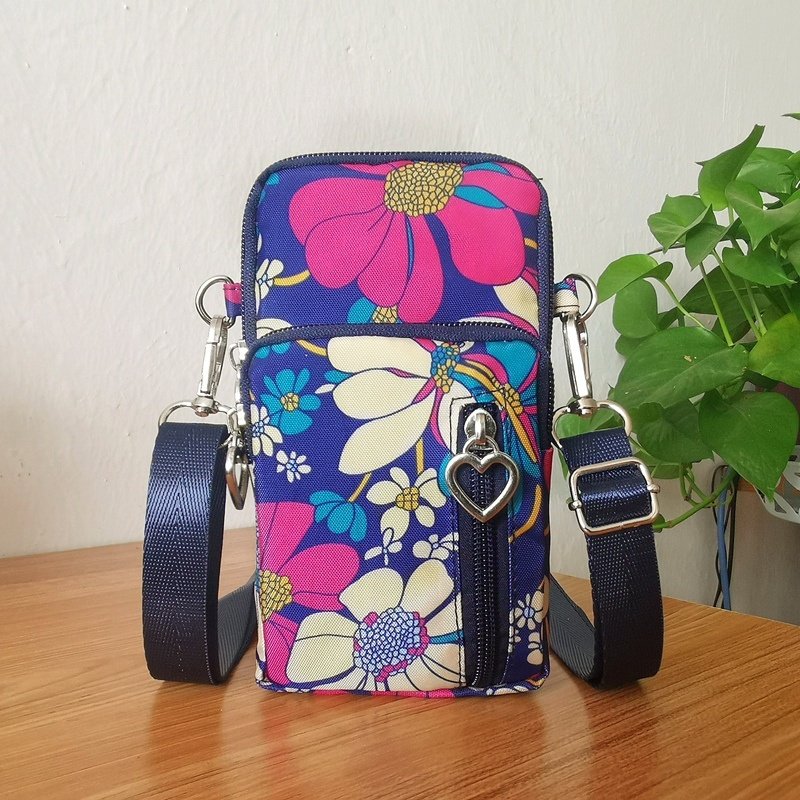 老人手机包女婆婆中老年人装手机袋挂脖手腕小零钱包中年妈妈布艺