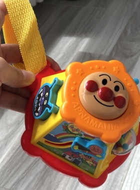 面包超人迷你六面体七面屋婴儿推车挂件宝宝多面体益智玩具屋