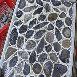 巴西天然雷公蛋摆件迷你聚宝盆原石玛瑙水晶洞矿石把玩收藏品
