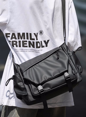 法国Mlcanl Kons潮牌斜挎包运动骑行背包男机能邮差包单肩包学生