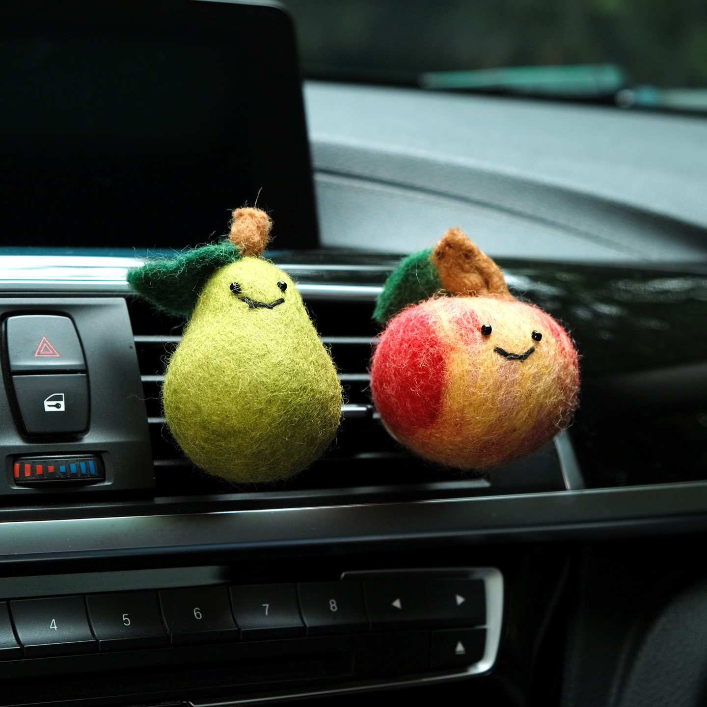 切慕可爱毛毡苹果车载风口香薰